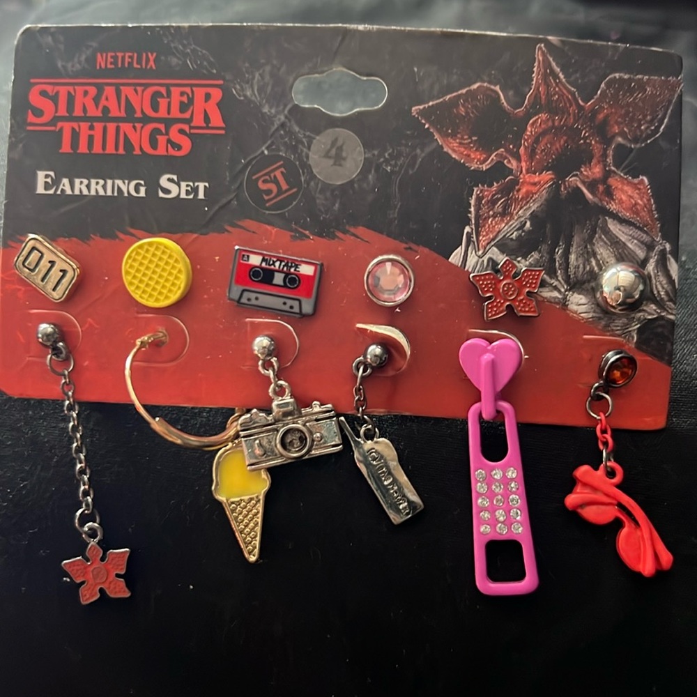 Netflix Stranger Things Earring Set